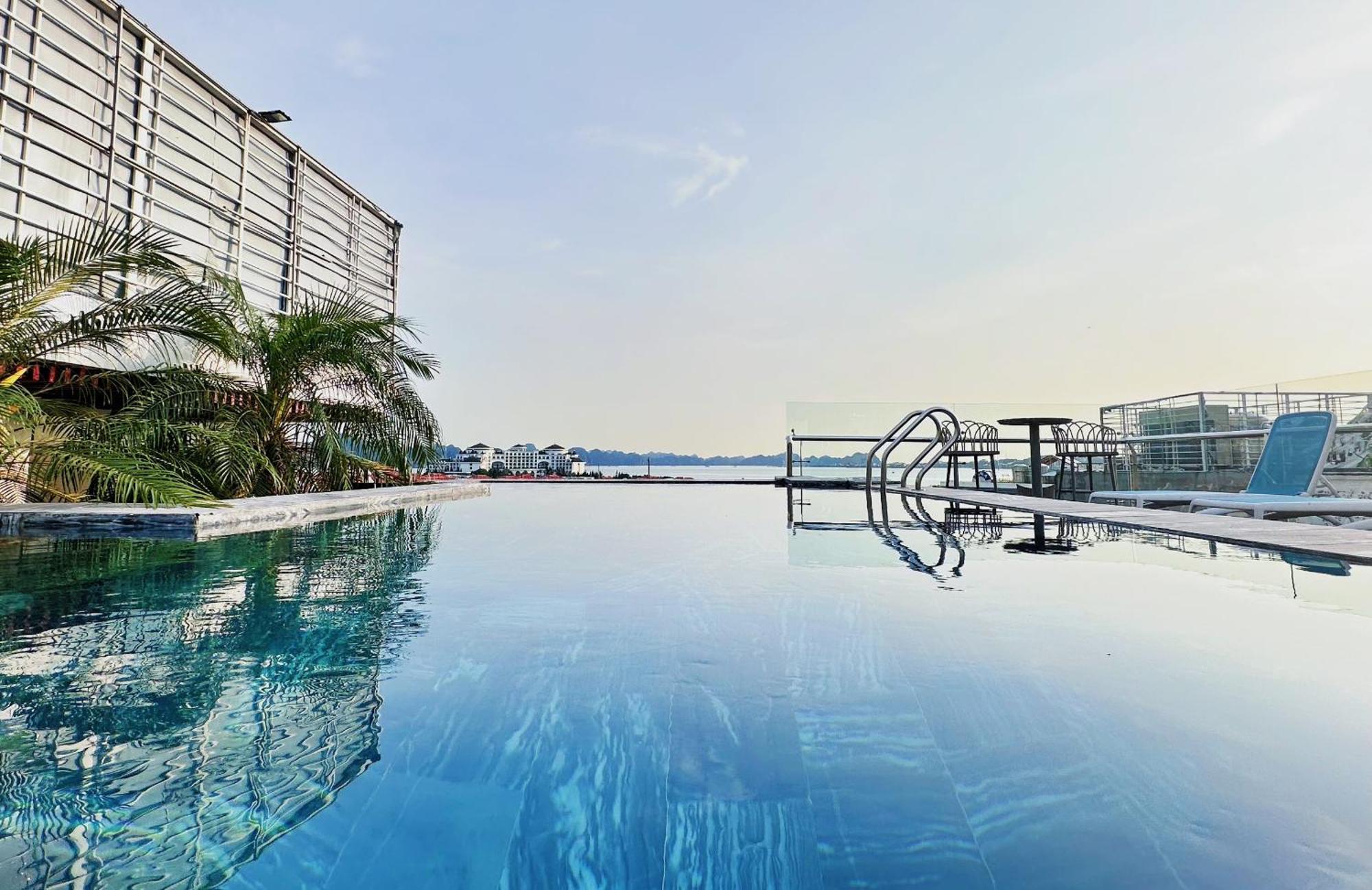 Green Suites Hotel Ха Лонг Екстериор снимка